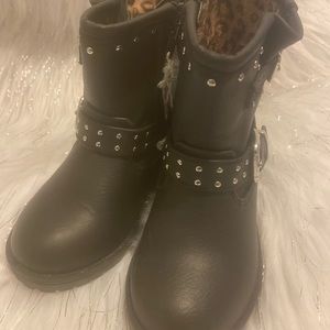 NEW Rampage Kids Pull-on boots